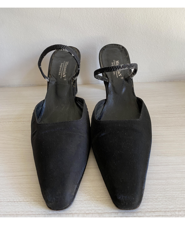 zapatos negros